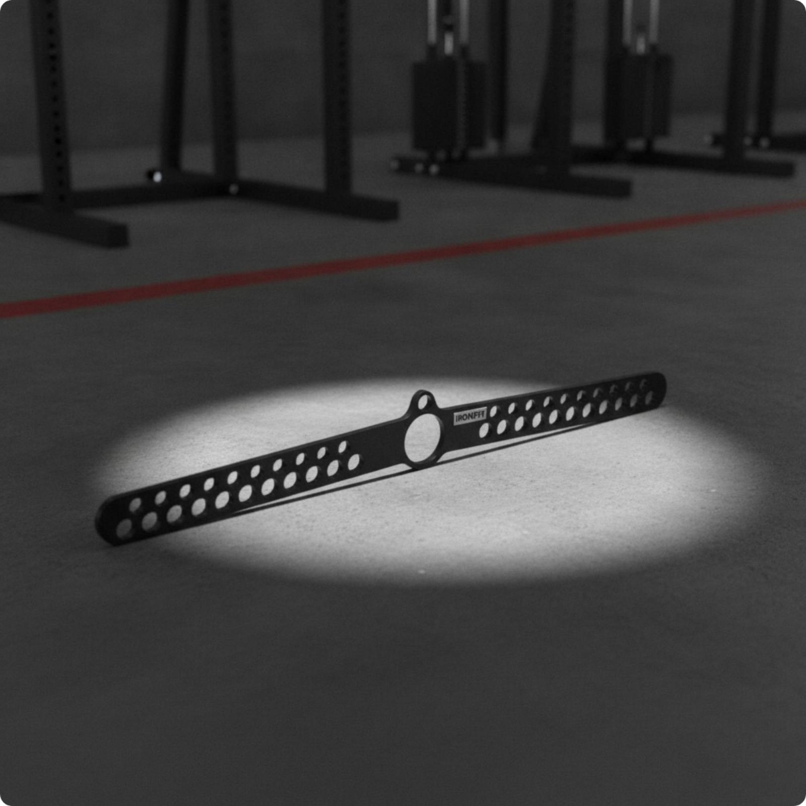 Lat Pulldown Bar - Barre de traction latérale avec plusieurs