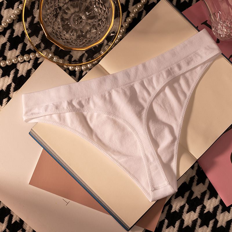 Culotte string sexy taille bas - Yoga & Fitness With Faye The Well Being Studio Abbots Langley avis et prix